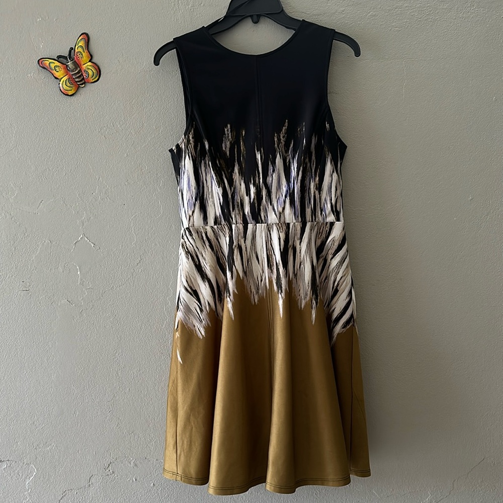 Vince Camaro cute dress in great condition
